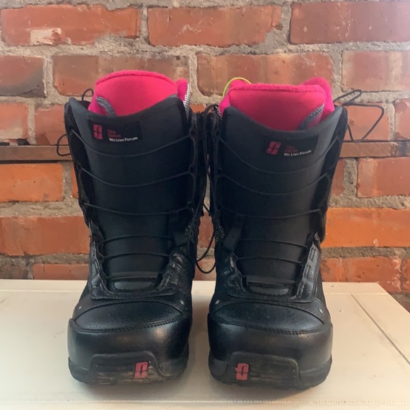 Forum - The Glove ladies snowboarding boots - Size 7.5 - Picture 5 of 9